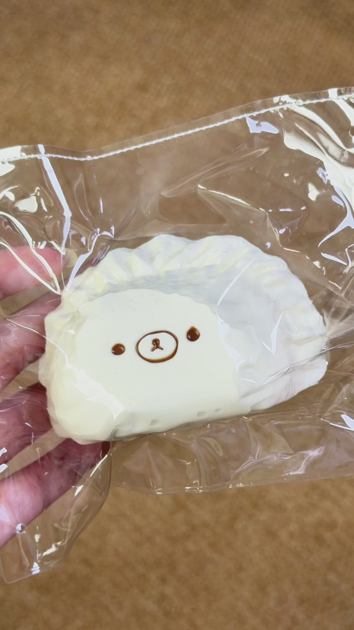 Dumpling Bear Squishy squishy toy squeeze demonstration video