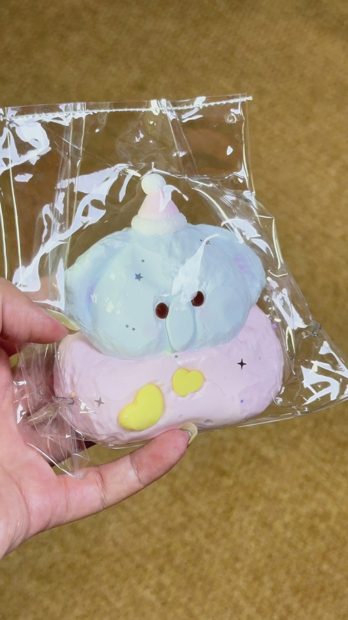 Birthday Cake Elephant Squishy squishy toy squeeze demonstration video
